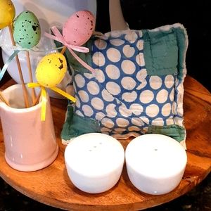 Vtg Quilt Pillow Tired Tray - Coffee Bar -Layered